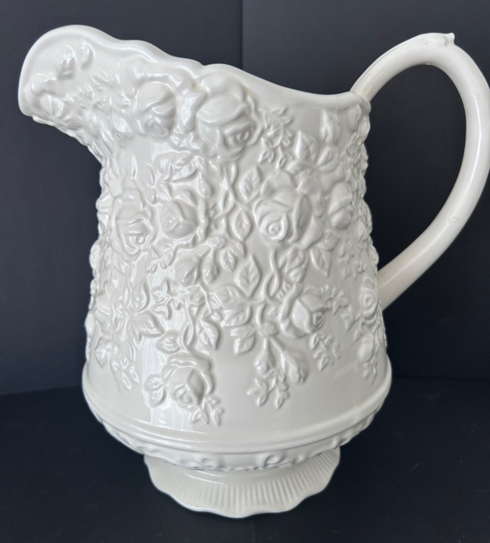 2004 Royal Albert Old Country Roses English Buffet Collection Pitcher, RARE
